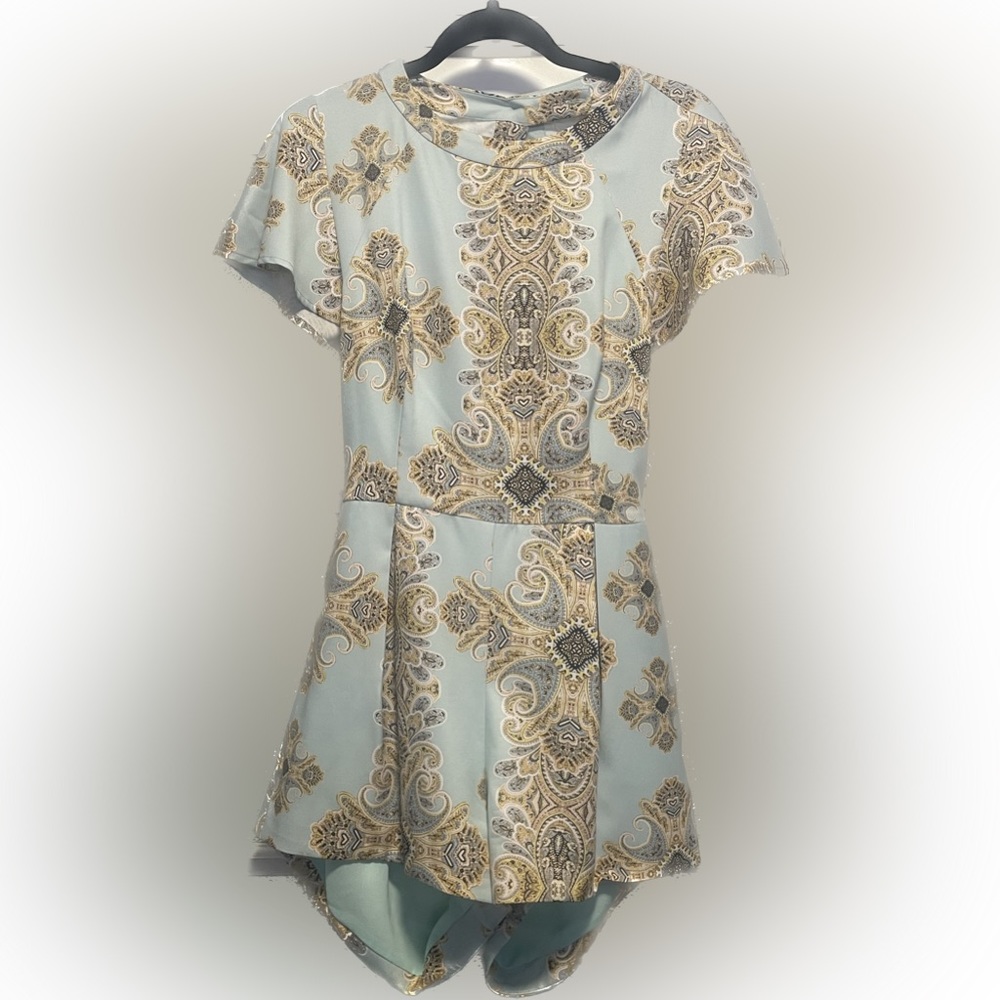 Pink Stitch romper. Size 6. Very comfy & flattering!